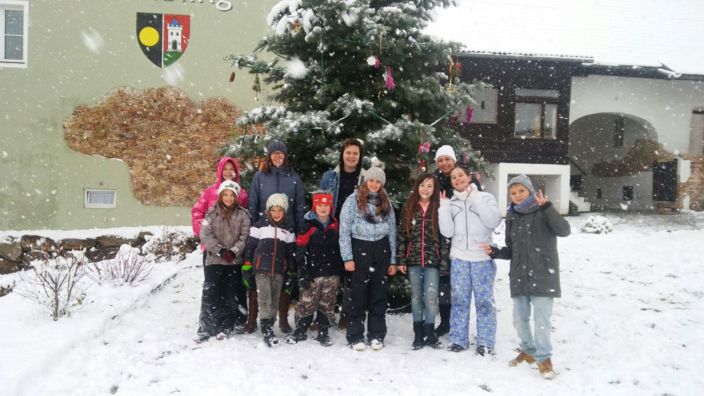 Christbaum schmücken – Freiraum Leben