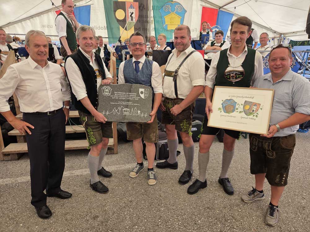 Fotocredit: Michael Burger | Im Bild.: Bürgermeister a.D. Herbert Erber, 1. Bürgermeister Thomas Weber, Bürgermeister Peter Hießberger. 2. Bürgermeister Thomas Resch, 3. Bürgermeister Wolfgang Fegg und Vizebürgermeister Manuel Erber.